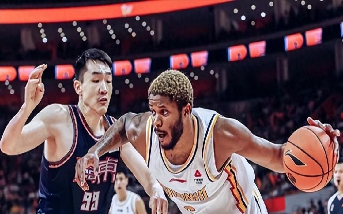 在线体育-转折点！辽宁本钢刷新队史纪录；NBA常规赛冲刺阶段攻防权衡；目标明确；控场能力受关注的简单介绍